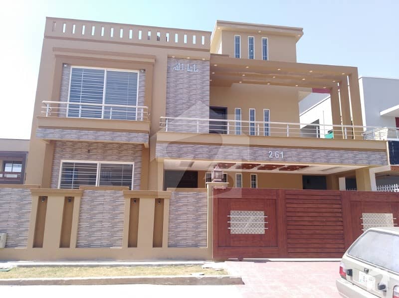 Media Town 40x70 Double Storey House For Rent
