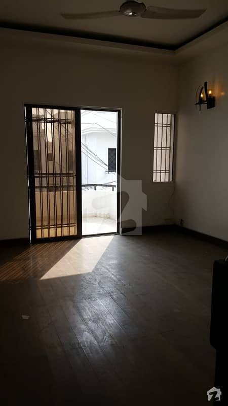 Town House 4 Bedrooms For Rent In Clifton Block 5 Near Bbq