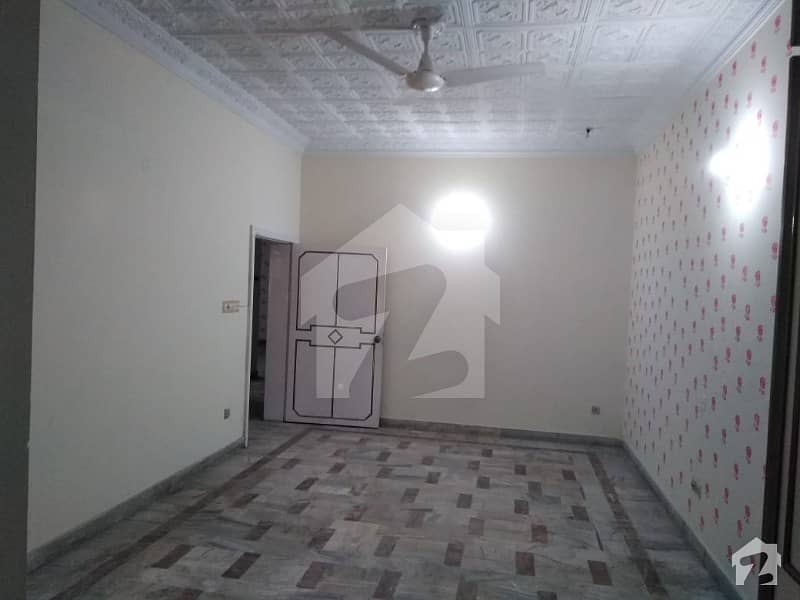 13 Marla Upper Portion For Rent In Samanabad Jinnah Colony