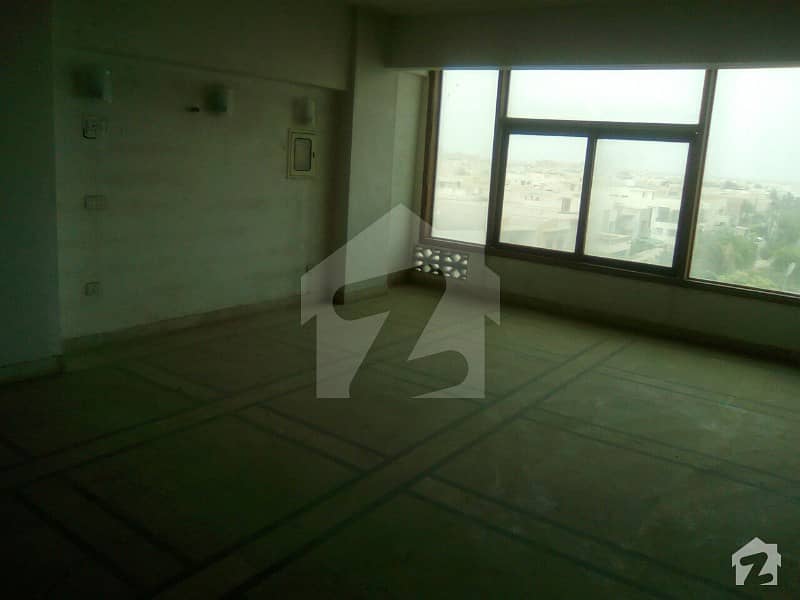 DefenceVI Main Ittihad Offices space on 1st 2nd 3rd floor total measuring 2925 SqFt For Sale