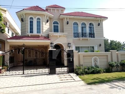 ڈی سی کالونی ۔ جہلم بلاک ڈی سی کالونی گوجرانوالہ میں 5 کمروں کا 1 کنال مکان 3 کروڑ میں برائے فروخت۔ ڈی سی کالونی ۔ جہلم بلاک ڈی سی کالونی گوجرانوالہ میں 5 کمروں کا 1 کنال مکان 3 کروڑ میں برائے فروخت۔