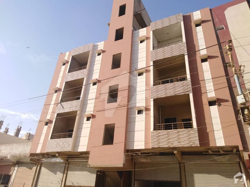سُرجانی ٹاؤن - سیکٹر ڈی5 سُرجانی ٹاؤن - سیکٹر 5 سُرجانی ٹاؤن گداپ ٹاؤن کراچی میں 2 کمروں کا 3 مرلہ فلیٹ 28 لاکھ میں برائے فروخت۔