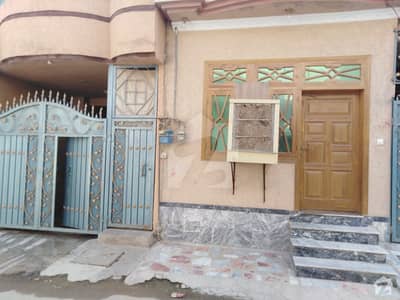 حیات آباد فیز 1 - ڈی4 حیات آباد فیز 1 حیات آباد پشاور میں 5 مرلہ مکان 1.45 کروڑ میں برائے فروخت۔ حیات آباد فیز 1 - ڈی4 حیات آباد فیز 1 حیات آباد پشاور میں 5 مرلہ مکان 1.45 کروڑ میں برائے فروخت۔