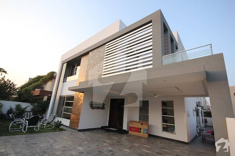1 Kanal Luxurious Bungalow for Rent in DHA Phase 8 L Block