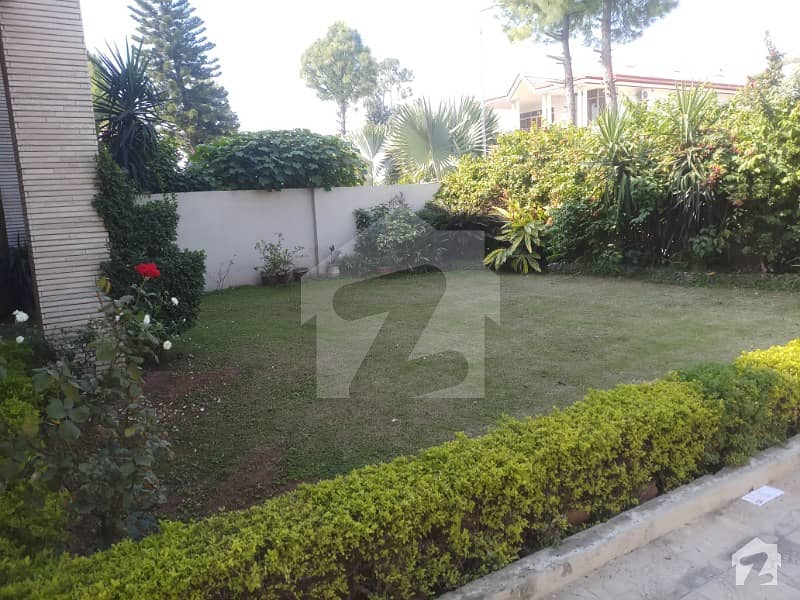 F10 Excellent Double Storey House For Rent 5 Bedrooms New Bathrooms Rs 200000
