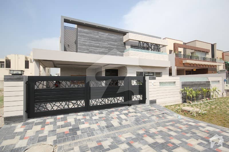 One Kanal Brand New Modern Designer House For Sale