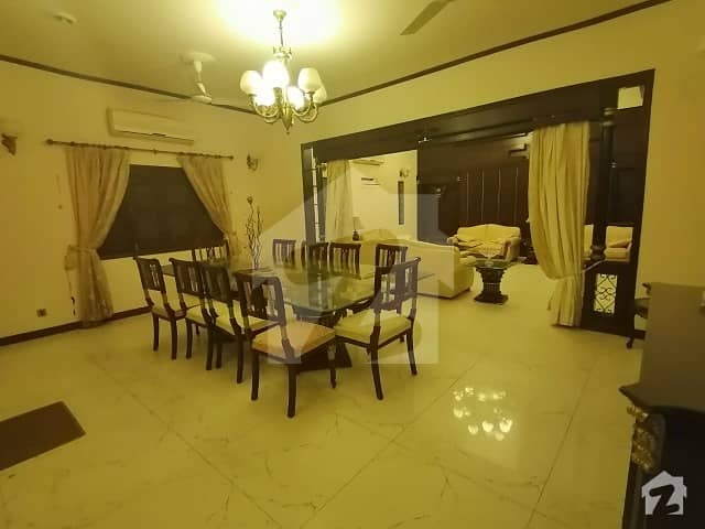 1000 Square Yard Freshly Renovated Bungalow Available For Rent In Phase 6