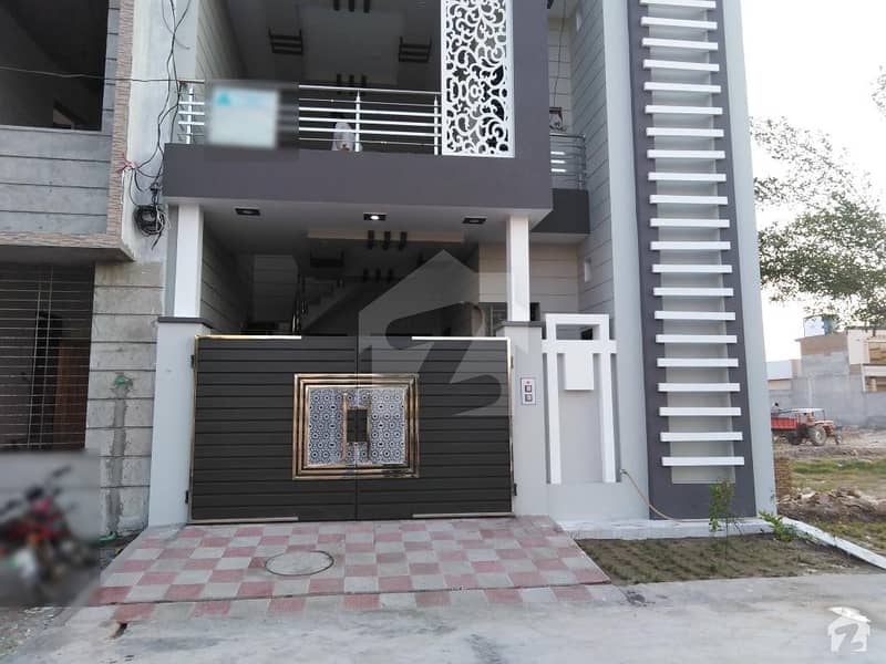 سٹار ولاز جہانگی والا روڈ بہاولپور میں 4 کمروں کا 5 مرلہ مکان 75 لاکھ میں برائے فروخت۔