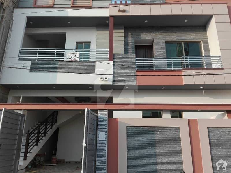 سادی ٹاؤن - بلاک 5 سعدی ٹاؤن سکیم 33 کراچی میں 6 کمروں کا 10 مرلہ مکان 2.8 کروڑ میں برائے فروخت۔
