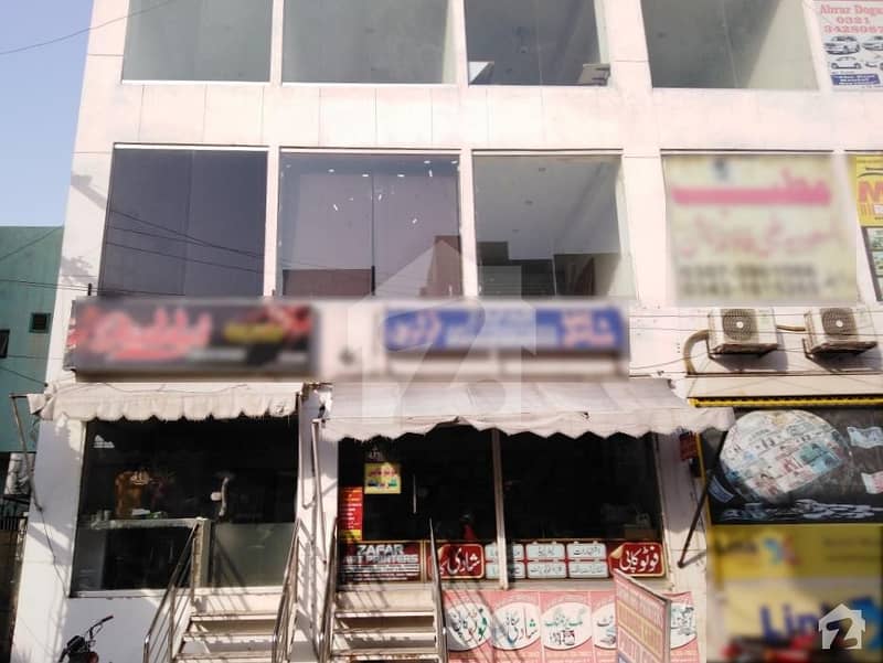 پی آئی اے مین بلیوارڈ لاہور میں 1 مرلہ دکان 1.05 کروڑ میں برائے فروخت۔