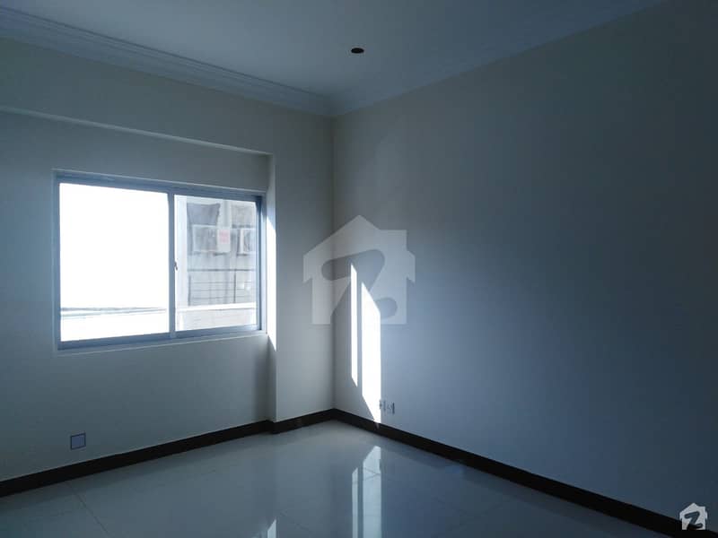 Apartment Is Up For Sale In Bukhari Commercial Area
