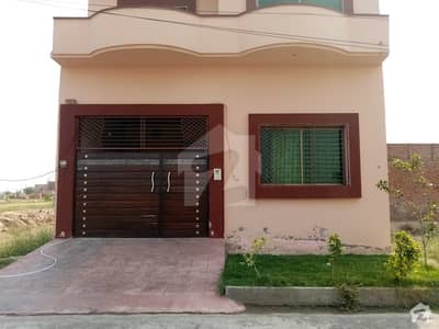 Here Is A Good Opportunity To Live In A Well-Built House Here Is A Good Opportunity To Live In A Well-Built House