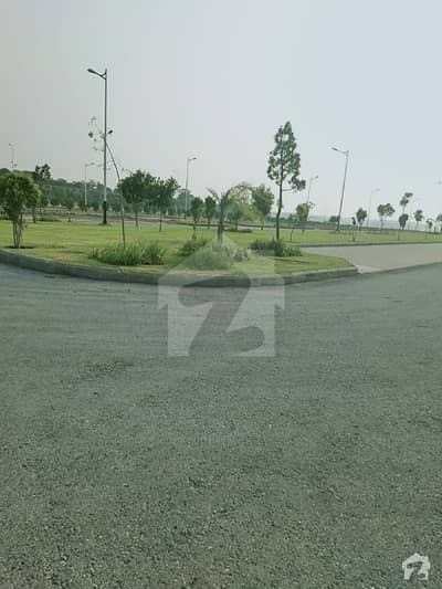 urgent 6 Marla commercial plot for sale