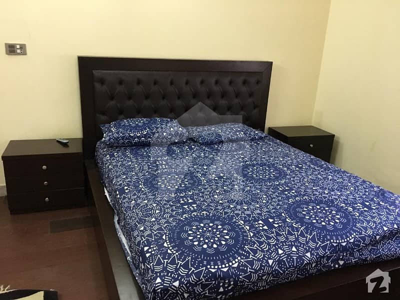 Fully Furnished Room For Rent In 1 Kanal House