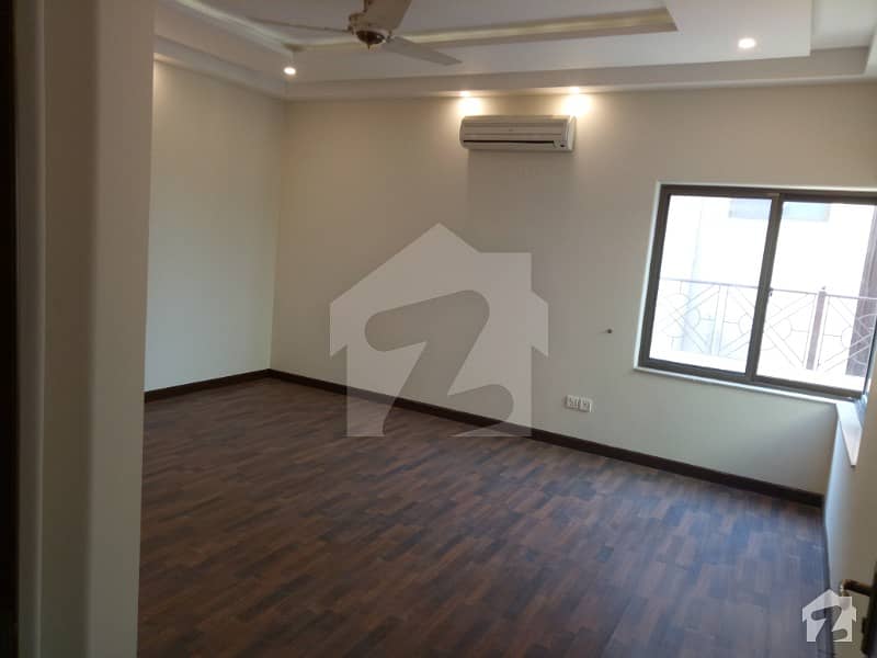 12 Marla House Is Available For Rent Located In Phase 4 Gg Block Dha Defence