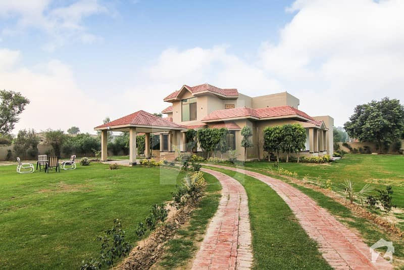 5 Kanal Fully Luxurious Double Unit Farmhouse For Sale In Bedian Road