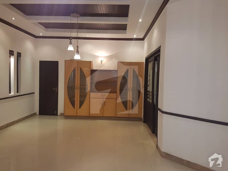 Lahore Grande Offer 10 Marla Slightly House For Rent In Dha Lahore