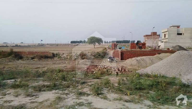 Plot Is Available For Sale Plot No 981