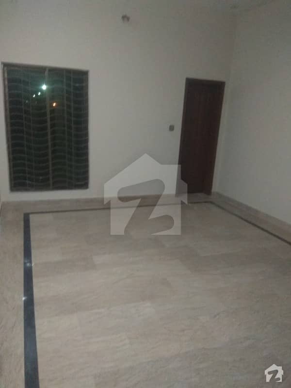 10 Marla Lower Portion Available For Rent In Awt Phase 2 Block  E2