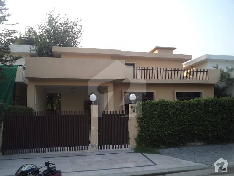 I Kanal House For Sale