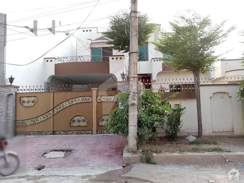 Here Is A Good Opportunity To Live In A Well-Built House Here Is A Good Opportunity To Live In A Well-Built House