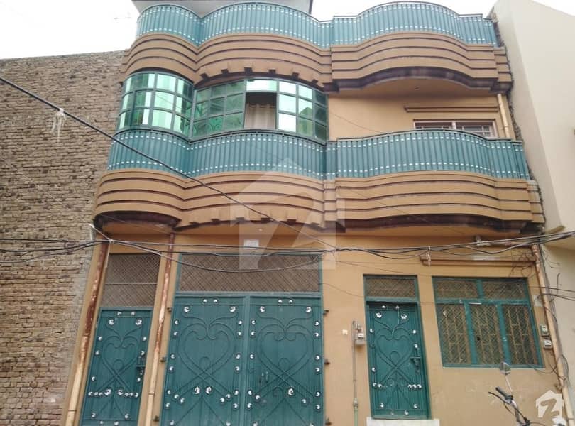 گلبرگ پشاور میں 2 کمروں کا 2 مرلہ مکان 14 ہزار میں کرایہ پر دستیاب ہے۔