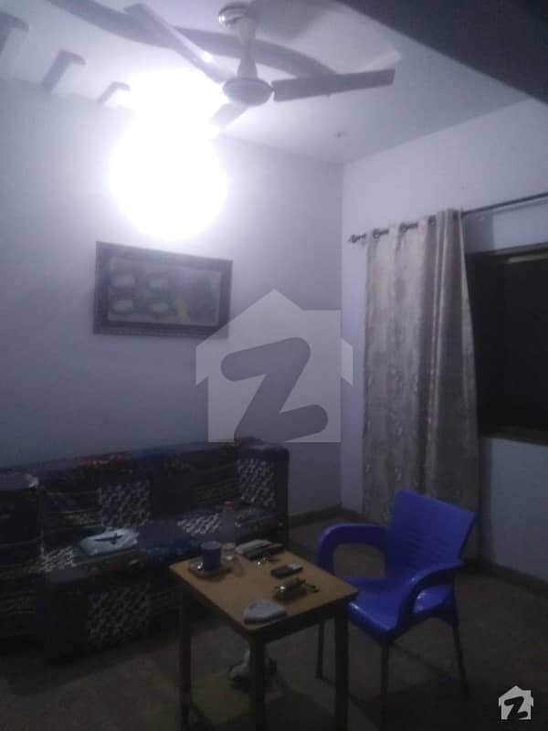 علامہ اقبال ٹاؤن لاہور میں 3 کمروں کا 3 مرلہ مکان 82 لاکھ میں برائے فروخت۔