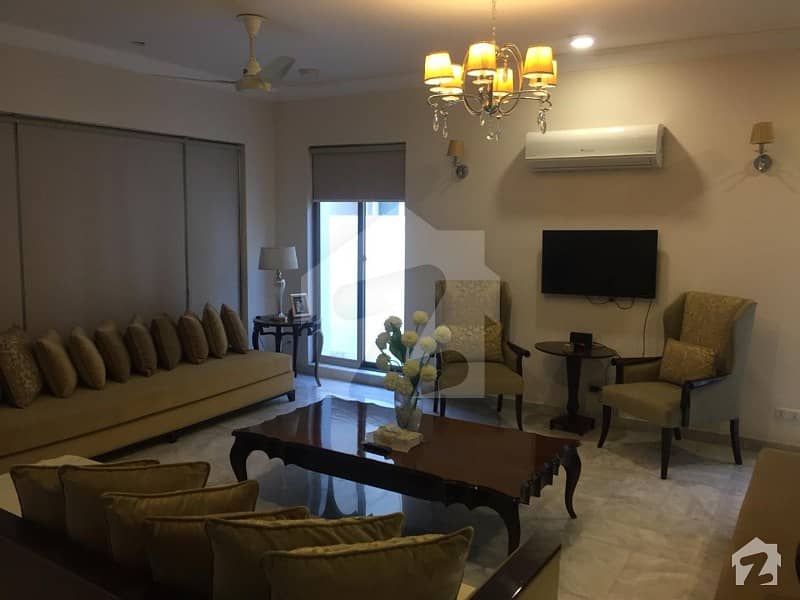 ماڈل ٹاؤن لاہور میں 5 کمروں کا 2 کنال مکان 3 لاکھ میں کرایہ پر دستیاب ہے۔