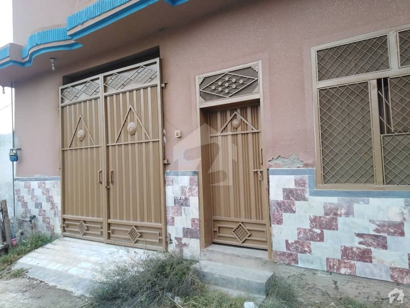 ناردرن بائی پاس پشاور میں 5 کمروں کا 1 کنال مکان 1.45 کروڑ میں برائے فروخت۔