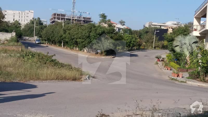 1 Kanal Plot Is Available For Sale