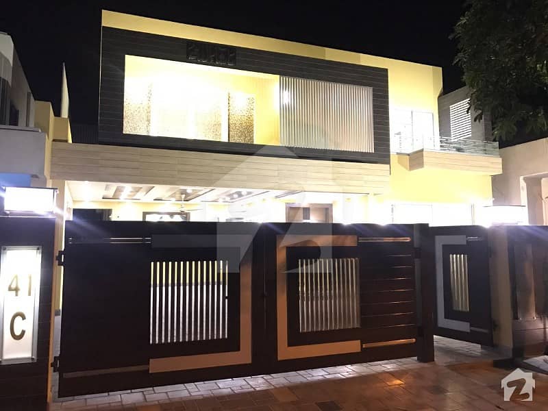 1 Kanal Slightly Used House In Sukh Chain Garden Sukh Chayn Gardens