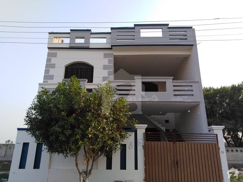 گورنمنٹ سرونٹس ہاؤسنگ سکیم بہاولپور میں 4 کمروں کا 7 مرلہ مکان 1.3 کروڑ میں برائے فروخت۔