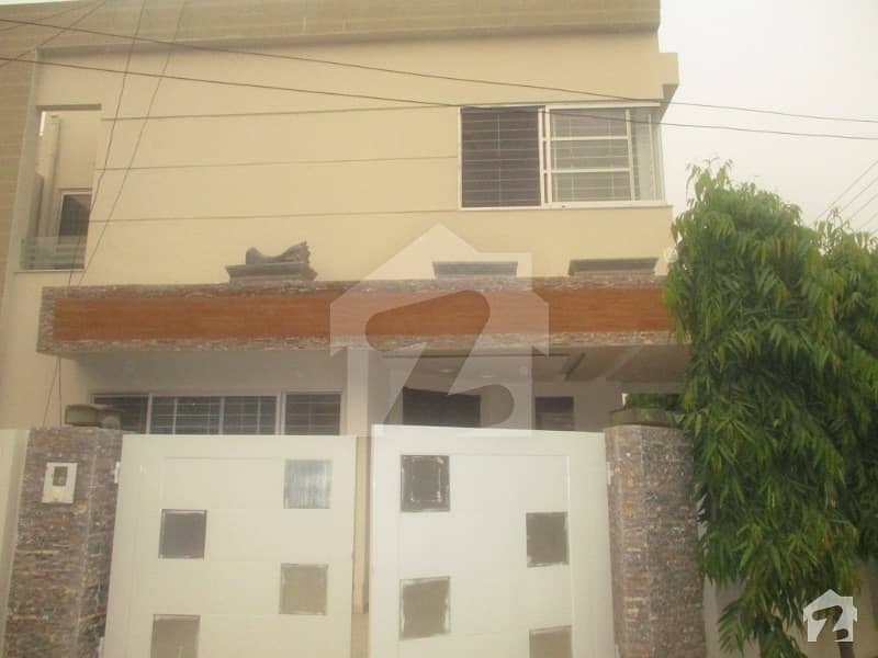 Slightly Used 10 Marla Corner House For Rent In Dha Phase 4 GG Block