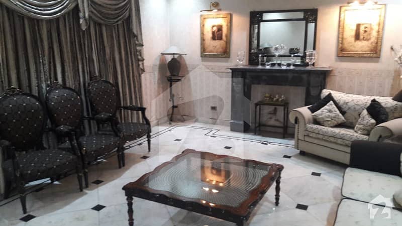 Ideally Located One Call Deal 1 Kanal Beautiful House For Rent