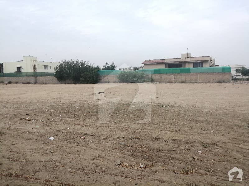 1000 Sq Yards Residential Plot Is Up For Sale On 25 Street Off Khayaban E Rahat