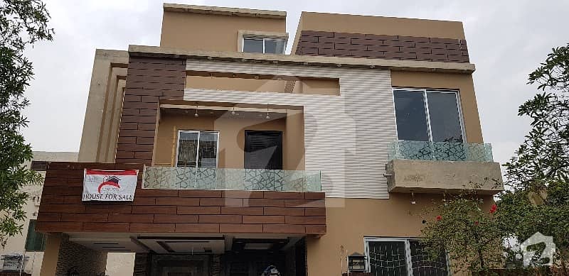 Fully Luxury 8 Marla Brand New House For Sale In Bahria Town Lahore