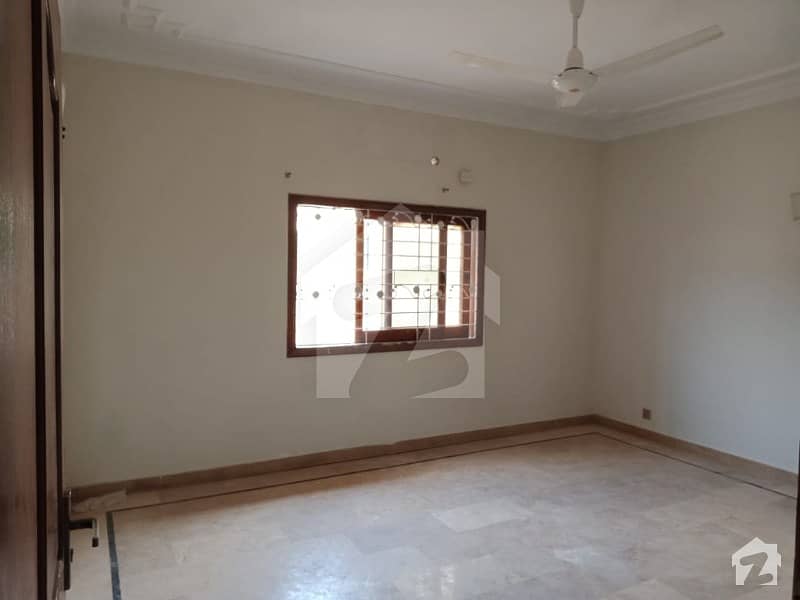 700 Sq Yards Very Well Maintained Bungalow Available For Rent