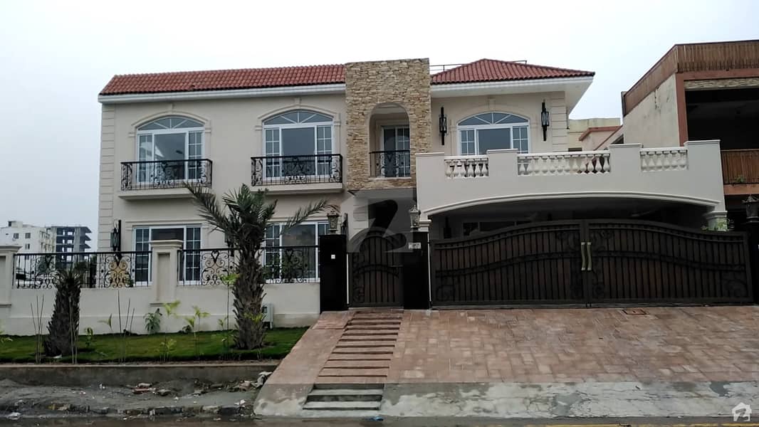 Triple Storey House Is Available For Sale