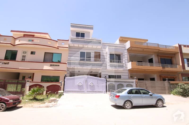 Brand New 30x60 Sq. Ft Beautifully House For Sale In G-13/2