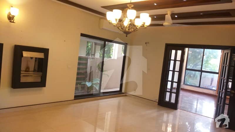 1 Kanal Luxury House For Rent In Phase 5