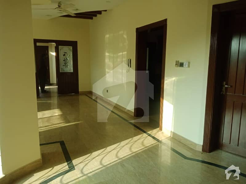 5 Beds Modern Location 1 Kanal Bungalow For Rent At phase 4