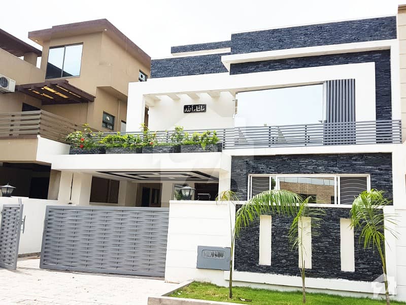 Ever Green Gorgeous 10 Marla 5 Beds Cottage Available For Sale In Bahria Town