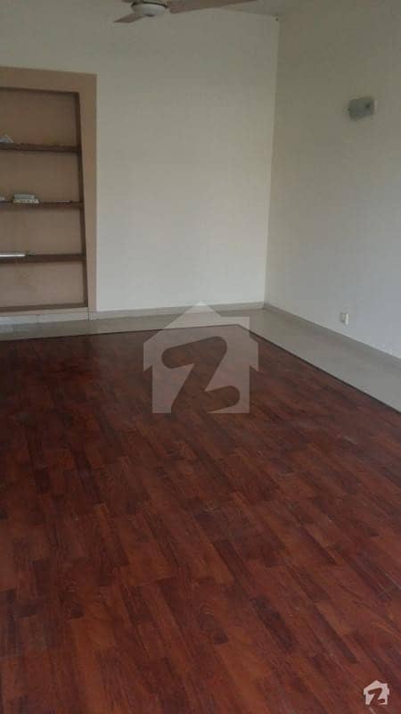 Flat Is Available For Rent In Block 3 Near South City Hospital