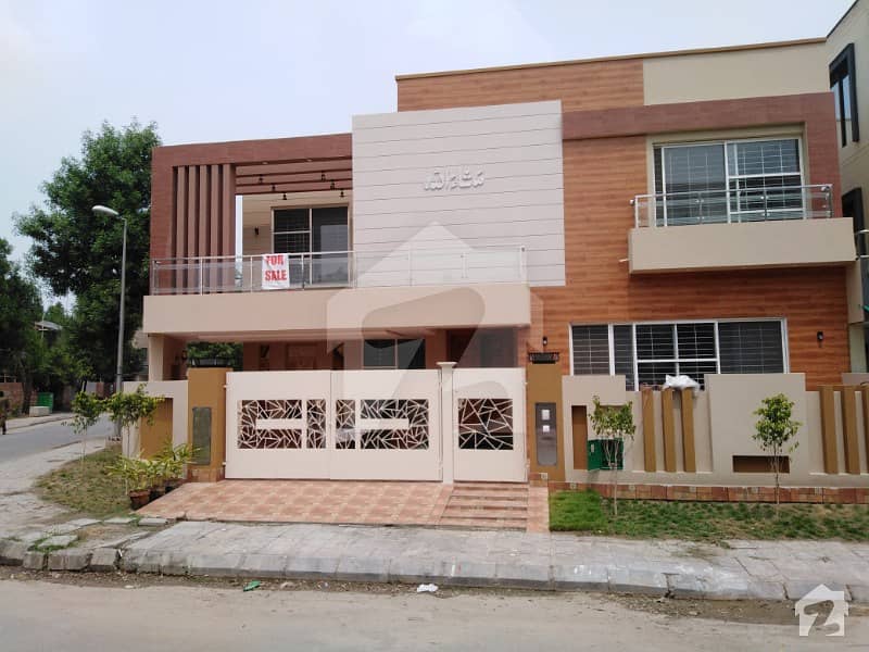 15 Marla Corner Luxurious House Sector C Bahria Town Lahore