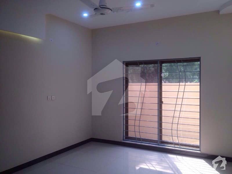 10 Marla Beautiful House For Rent In Janiper Block Bahria Town Lahore