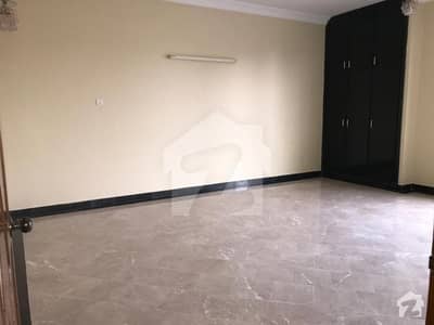 Here Is A Good Opportunity To Live In A Well-Built House Here Is A Good Opportunity To Live In A Well-Built House