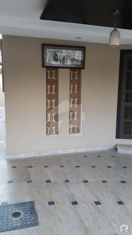 Superb Location 8 Marla Semi Furnished Upper Portion For Rent