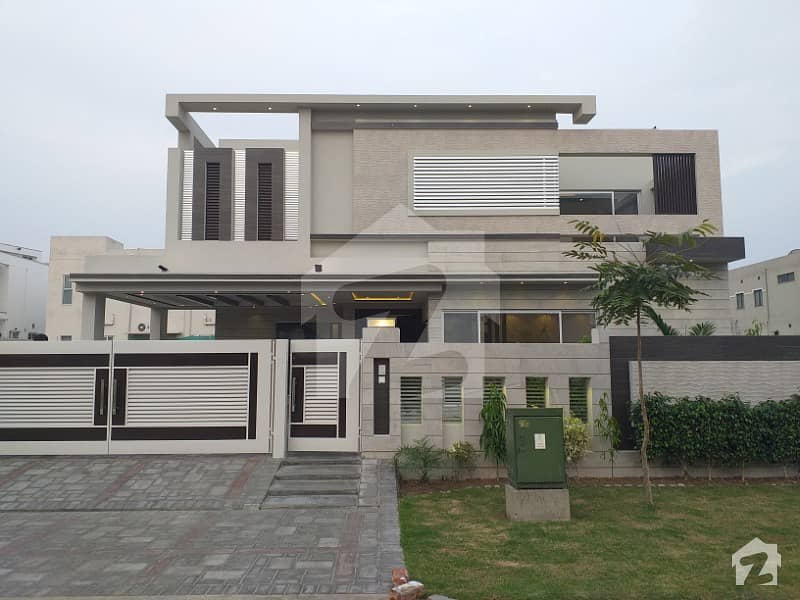 ڈی ایچ اے فیز 6 ڈیفنس (ڈی ایچ اے) لاہور میں 5 کمروں کا 1 کنال مکان 4.55 کروڑ میں برائے فروخت۔