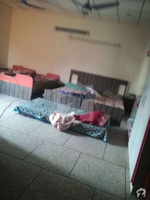 Family Apartment For Rent In Gulberg 2  Near Main Market  D Block