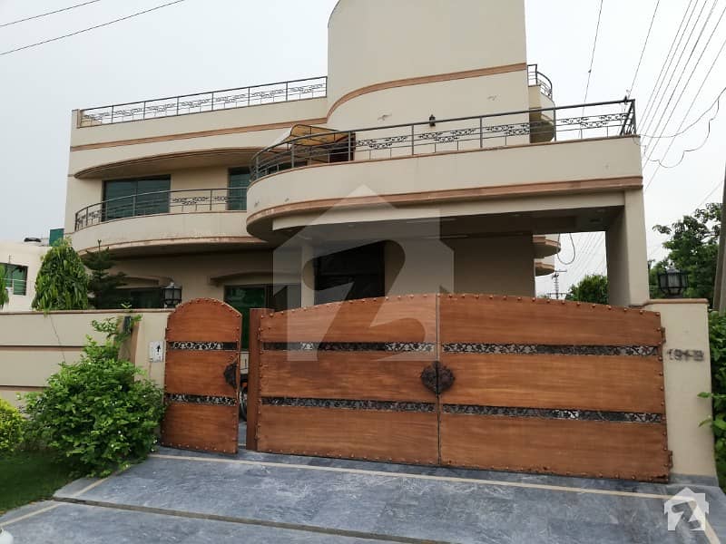 Prime Location Dream House For Sale In Abdalians Society - Block B